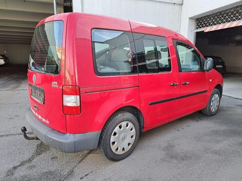 Gebraucht VW Caddy Team 109 PS (80 kW) 2008 Rot Van / Kleinbus