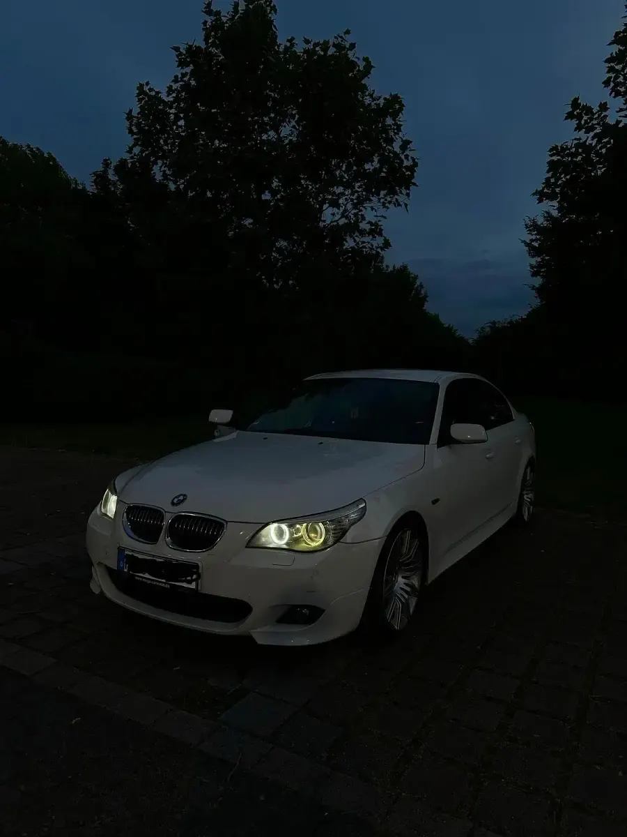 Gebraucht BMW 520 M Sport 177 PS (130 kW) 2009 Weiß Limousine