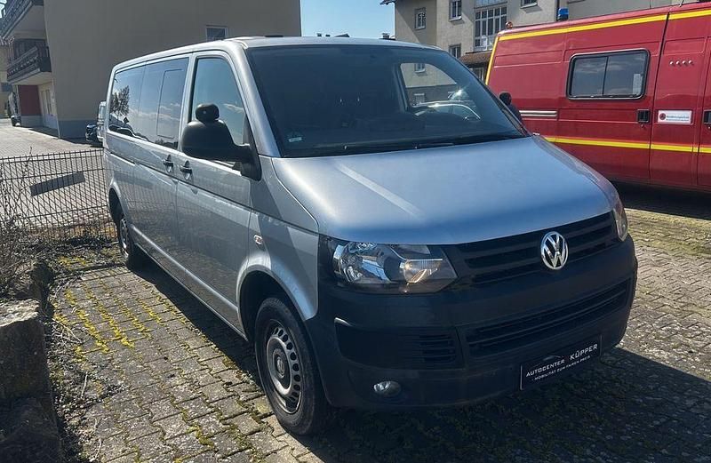 Gebraucht VW Transporter 140 PS (102 kW) 2015 Silber Van