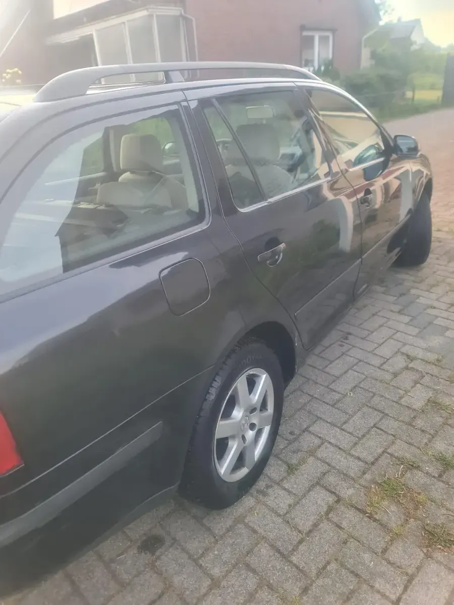 Gebraucht Skoda Octavia 105 PS (77 kW) 2005 Schwarz Kombi