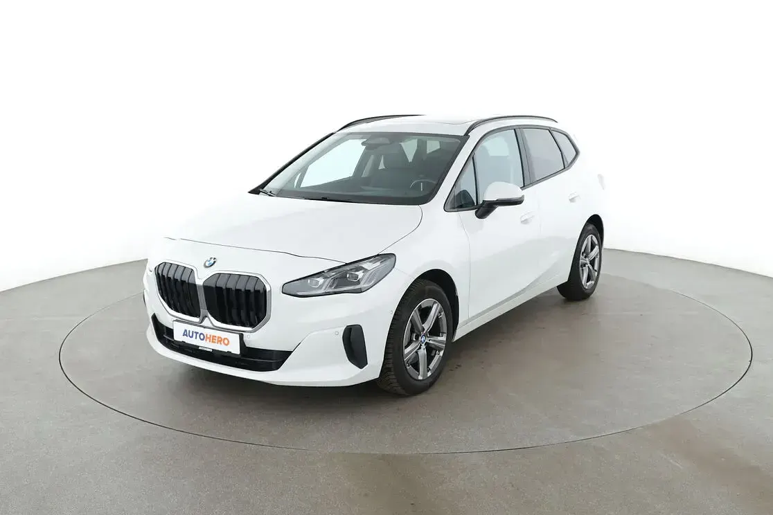 Gebraucht BMW 220 Active Tourer 170 PS (125 kW) 2023 Van / Kleinbus