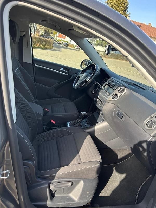 Gebraucht VW Tiguan 140 PS (102 kW) 2014 Grau SUV