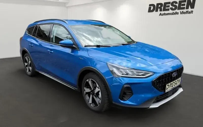Gebraucht Ford Focus Active X 155 PS (114 kW) 2024 Blau Kombi