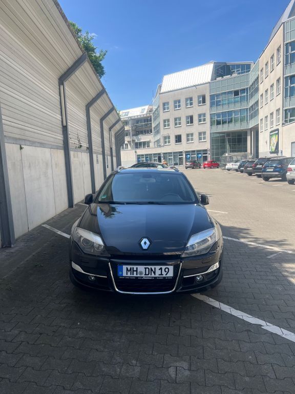 Schwarz Gebraucht 2012 Renault Laguna III Limousine | 4.000 € (Guter Preis) - Bild 1/4