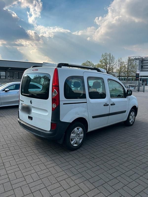 Gebraucht Renault Kangoo 106 PS (77 kW) 2008 Weiß Van / Kleinbus