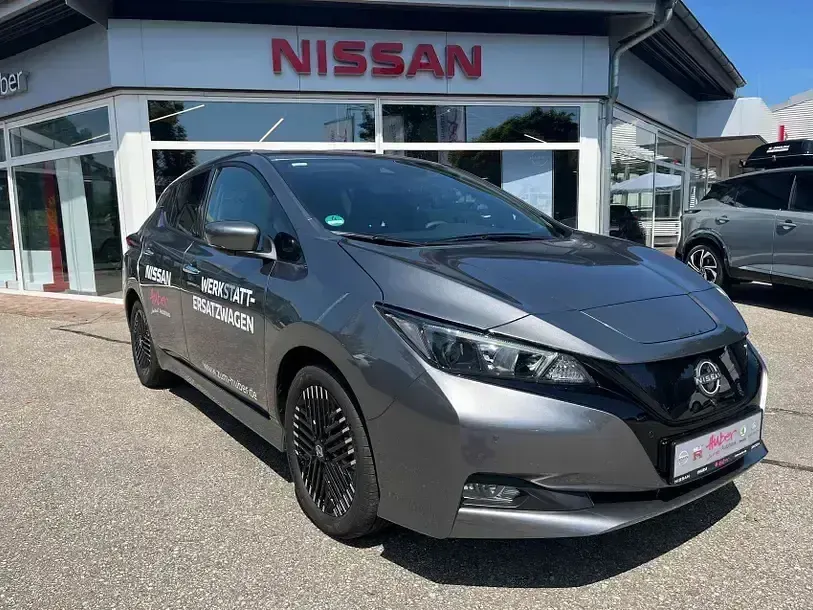 Gebraucht Nissan Leaf N-Connecta 110 kW (150 PS) 2023 Grau Kleinwagen