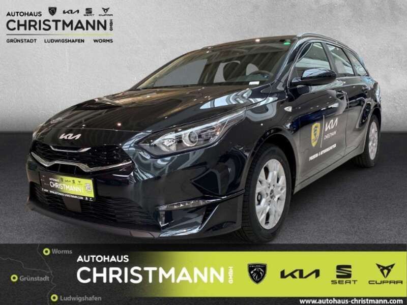 Zilinaschwarz Neu 2025 Kia Ceed Sportswagon Comfort Kombi | 22.890 € (Fairer Preis) - Bild 1/4