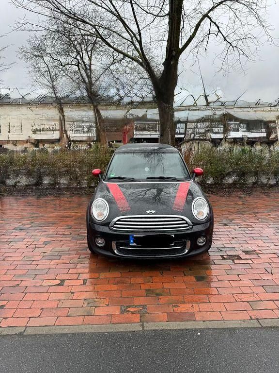 Gebraucht Mini Cooper D 111 PS (81 kW) 2011 Schwarz Kleinwagen