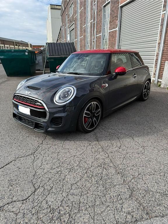 Grau Gebraucht 2015 Mini John Cooper Works Kleinwagen | 18.800 € (Teuer) - Bild 1/4