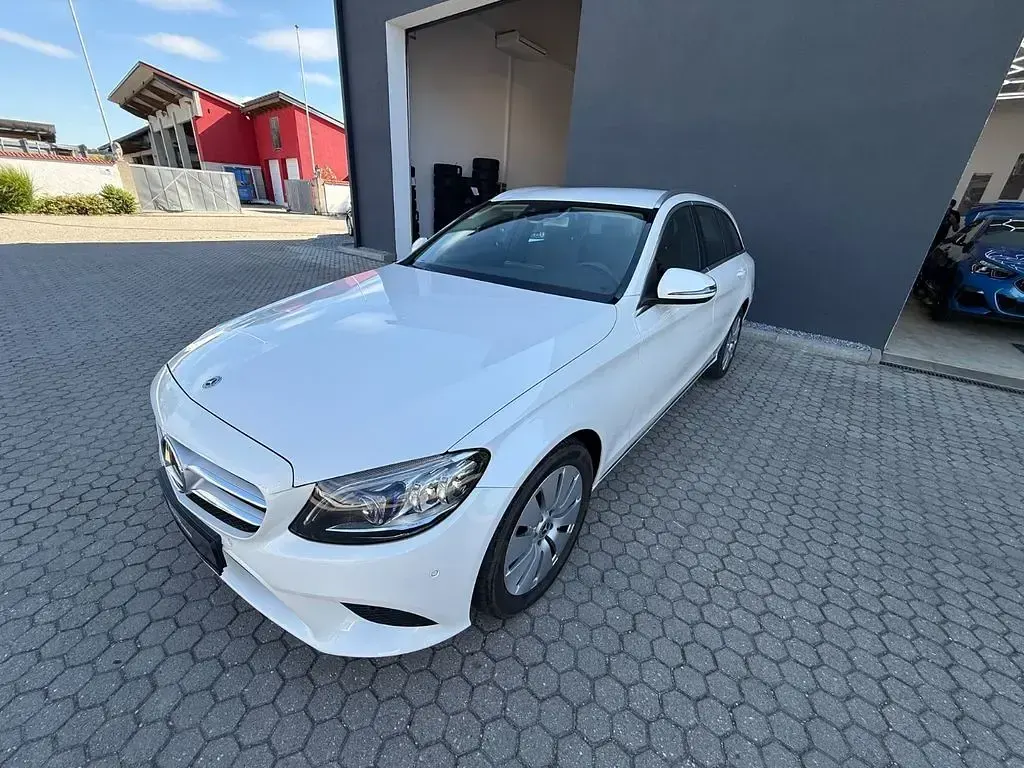 Gebraucht Mercedes C300 245 PS (180 kW) 2018 Limousine