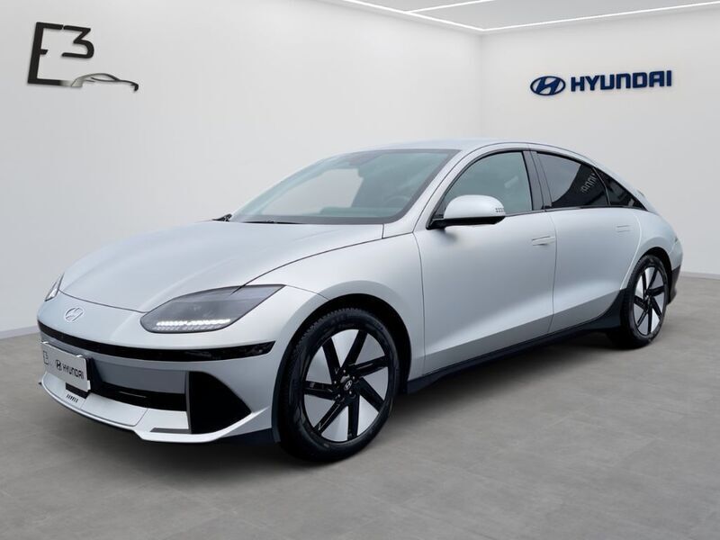 Gravity gold matt / mat Gebraucht 2024 Hyundai Ioniq 6 Techniq Limousine | 37.990 € (Fairer Preis) - Bild 1/4