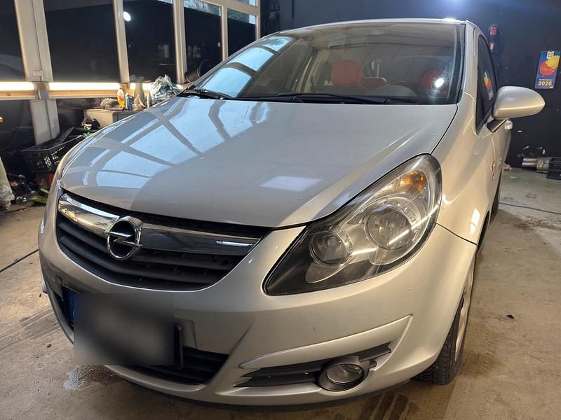 Silber Gebraucht 2010 Opel Corsa Kleinwagen | 1.999 € (Fairer Preis) - Bild 1/4