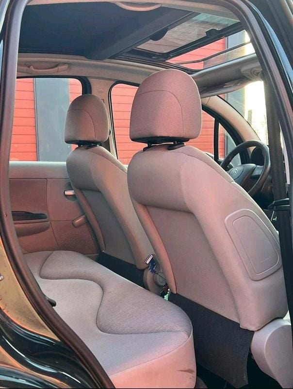 Second-hand Citroën C3 85 CP (62 kW) 2008 Negru Hatchback