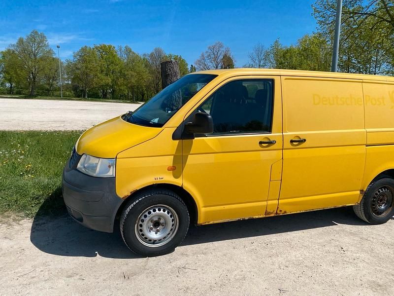 Second-hand VW Transporter 84 CP (61 kW) 2007 Galben Van