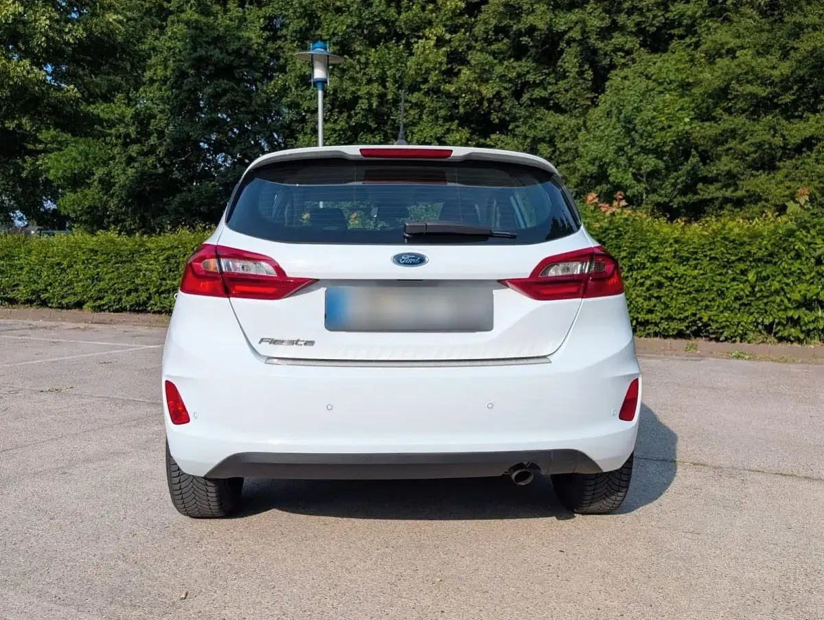 Gebraucht Ford Fiesta 95 PS (69 kW) 2020 Weiß Kleinwagen
