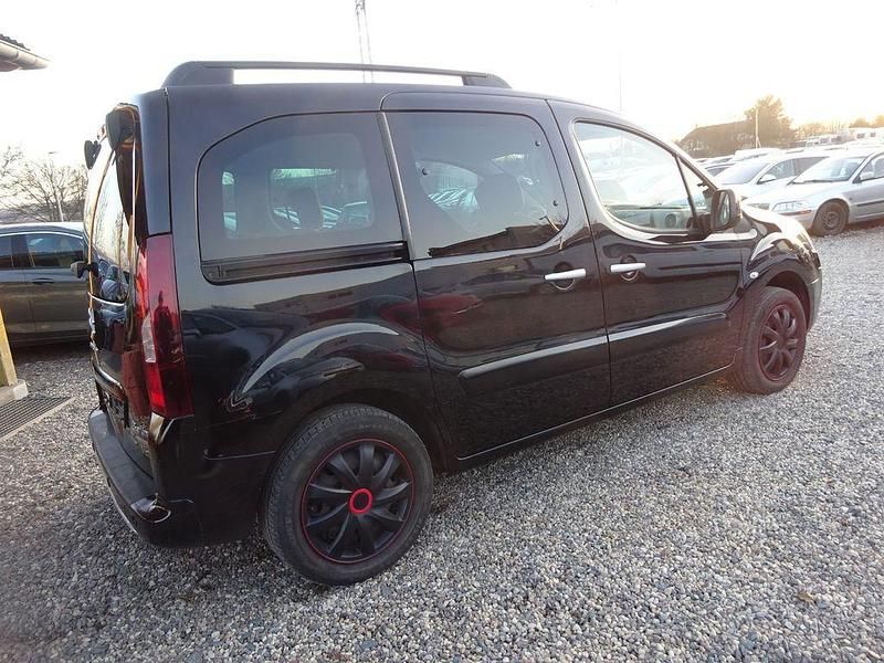 Gebraucht Citroën Berlingo SELECTION 120 PS (88 kW) 2014 Schwarz Van / Kleinbus