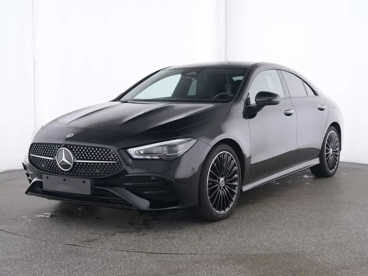 Gebraucht Mercedes CLA220 AMG 190 PS (139 kW) 2025 Schwarz Coupé