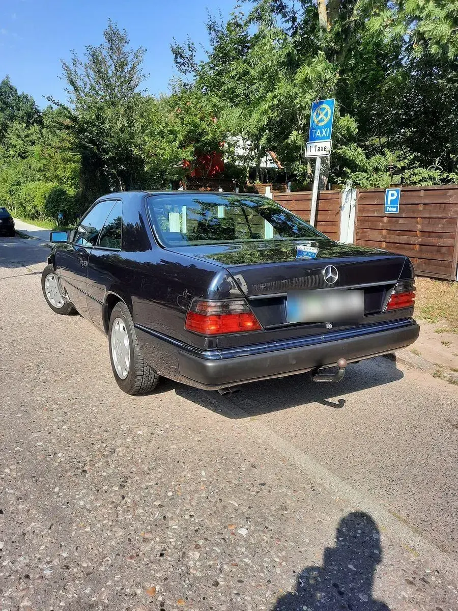 Gebraucht Mercedes E300 Sportline 179 PS (131 kW) 1992 Blau Coupé