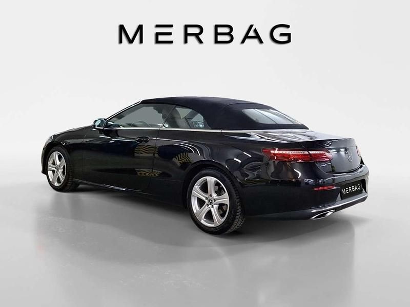 Gebraucht Mercedes E200 197 PS (144 kW) 2021 Metalliclack obsidianschwarz Cabrio