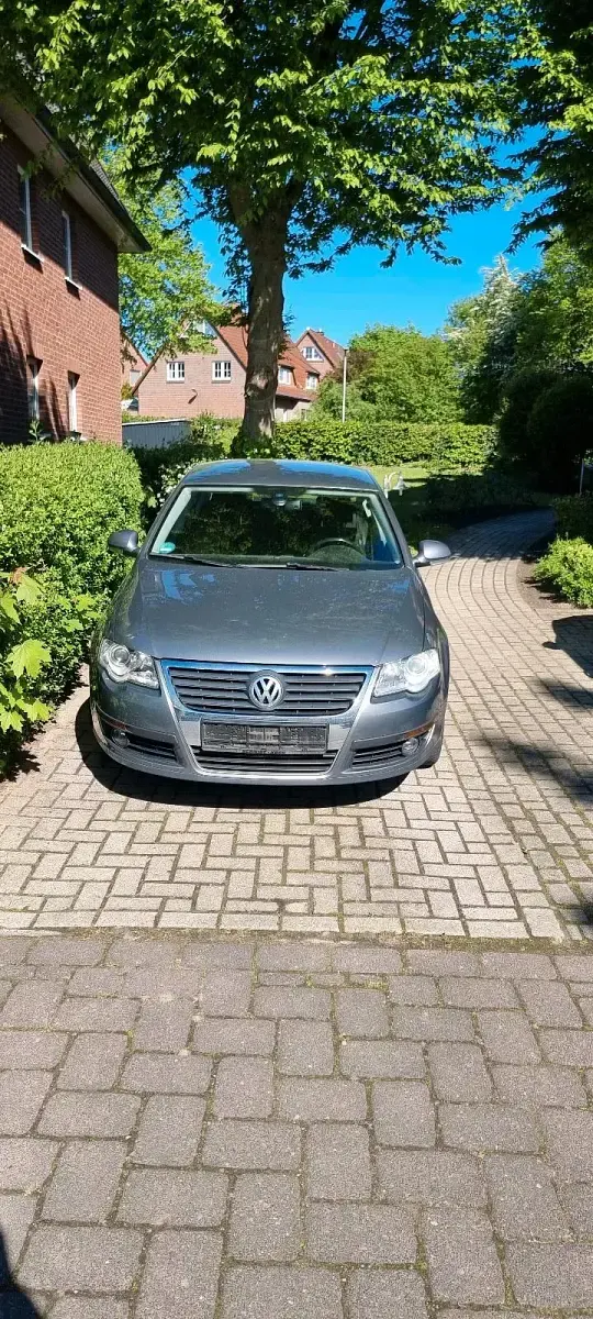 Gebraucht VW Passat 115 PS (84 kW) 2005 Grau Limousine