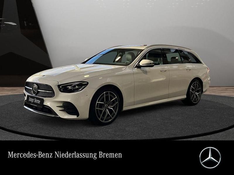 Weiß Gebraucht 2021 Mercedes E220 AMG Limousine | 38.990 € (Etwas zu teuer) - Bild 1/3