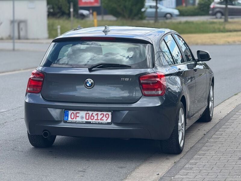 Second-hand BMW 118 170 CP (125 kW) 2012 Gri Hatchback