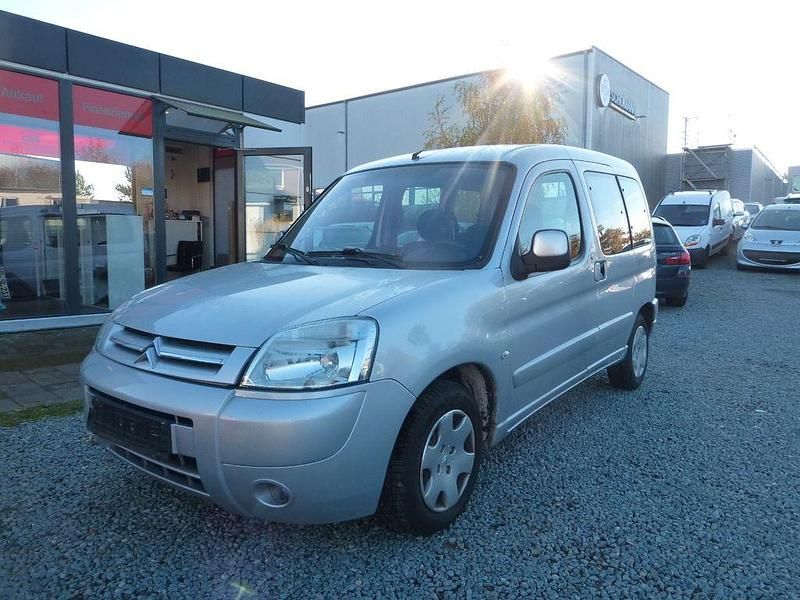 Silber Gebraucht 2006 Citroën Berlingo Van / Kleinbus | 2.450 € (Etwas zu teuer) - Bild 1/4