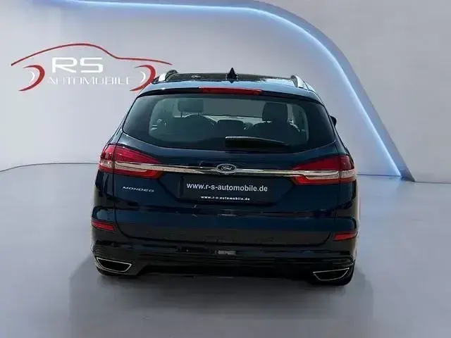 Gebraucht Ford Mondeo Titanium 190 PS (139 kW) 2021 Blau Kombi