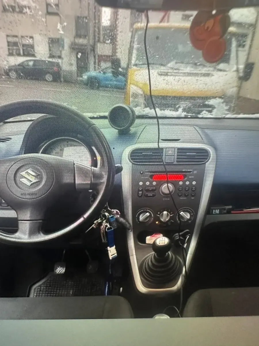 Second-hand Suzuki Splash 75 CP (55 kW) 2008 Albastru Hatchback