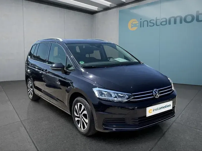 Gebraucht VW Touran 150 PS (110 kW) 2023 Schwarz Van / Kleinbus