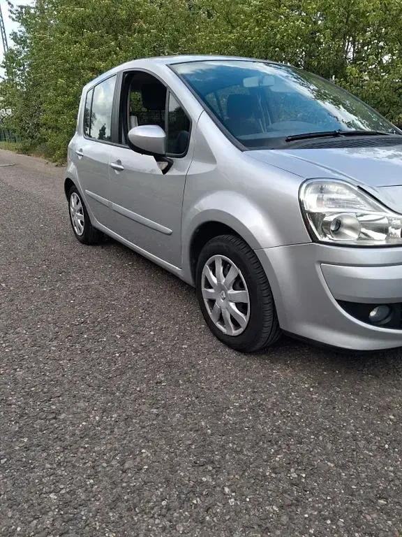 Gebraucht Renault Modus Dynamique 111 PS (81 kW) 2011 Grau Van / Kleinbus