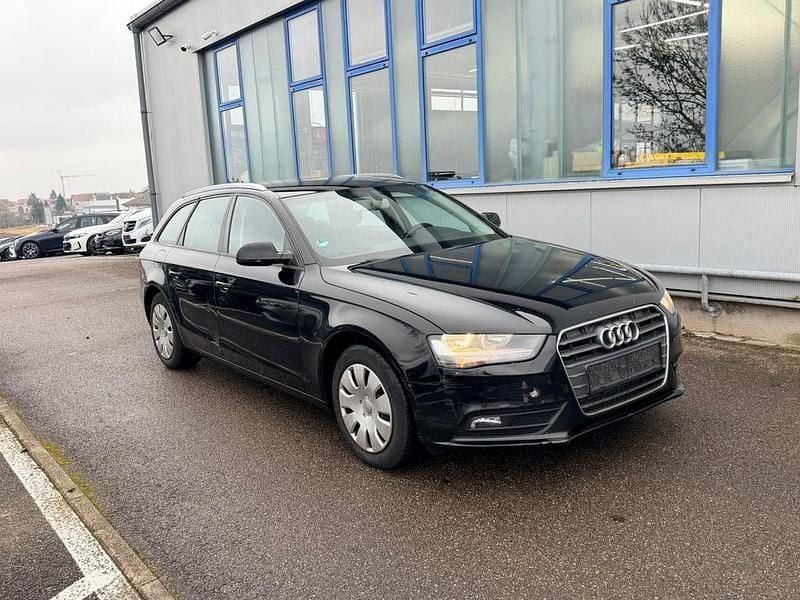 Schwarz Gebraucht 2014 Audi A4 Attraction Kombi | 4.690 € (Superpreis) - Bild 1/4