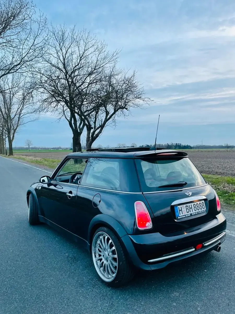 Gebraucht Mini Cooper 90 PS (66 kW) 2006 Schwarz Kleinwagen