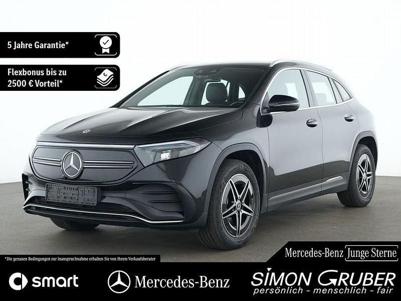 Kosmosschwarz (metallic) Gebraucht 2023 Mercedes EQA250 AMG SUV | 28.900 € (Guter Preis) - Bild 1/4