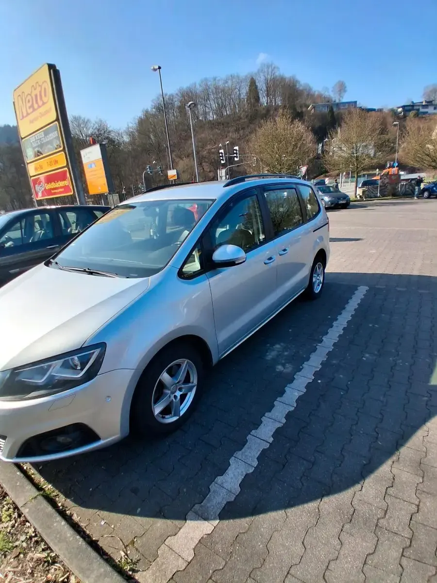 Gebraucht Seat Alhambra 140 PS (102 kW) 2013 Silber Van / Kleinbus
