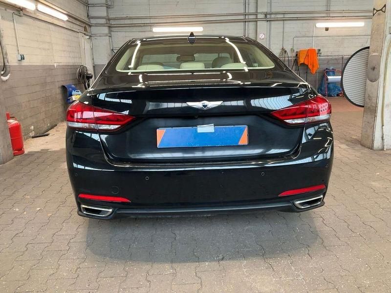 Gebraucht Hyundai Genesis 315 PS (231 kW) 2016 Schwarz Limousine