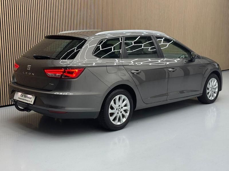 Gebraucht Seat Leon ST Style 150 PS (110 kW) 2014 Grau Kombi