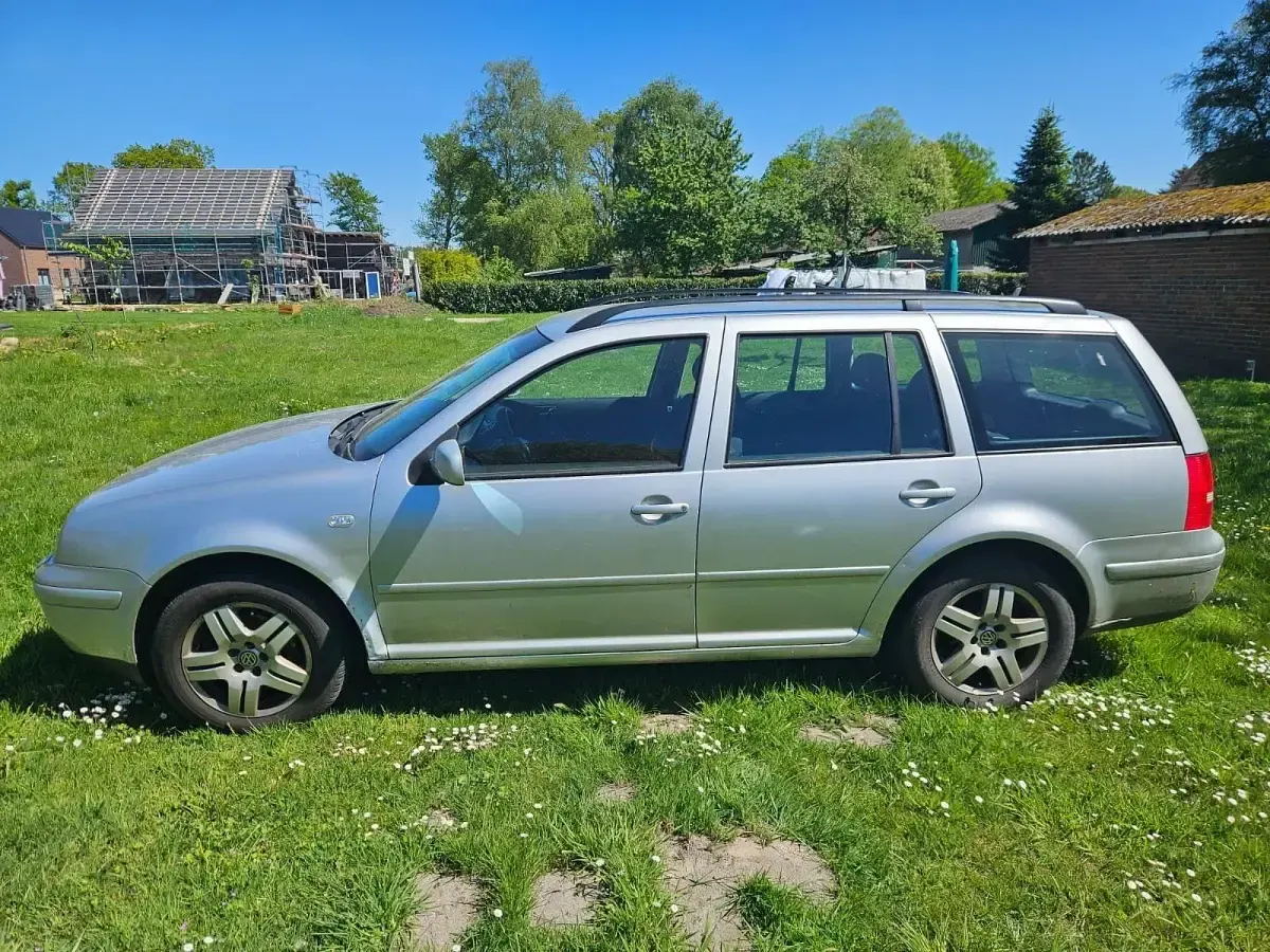 Gebraucht VW Golf IV 101 PS (74 kW) 2003 Silber Kombi
