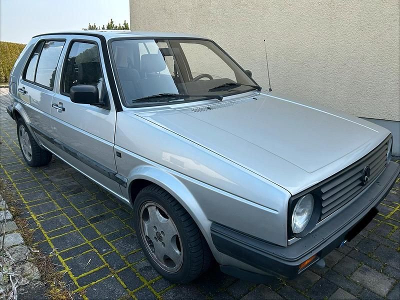 Gebraucht VW Golf II 90 PS (66 kW) 1991 Silber Kleinwagen