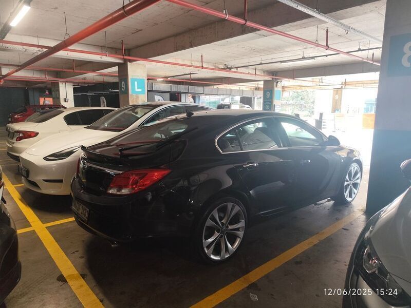 Schwarz Gebraucht 2009 Opel Insignia Sport Limousine | 6.200 € (Etwas zu teuer) - Bild 1/4