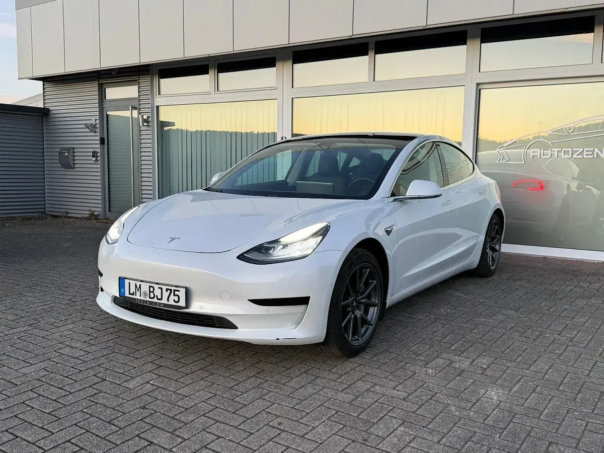 Usado Tesla Model 3 211 kW (287 CV) 2020 Blanco Berlina