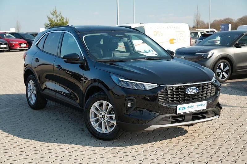 Neu Ford Kuga Titanium 179 PS (131 kW) 2026 Obsidianschwarz metallic SUV