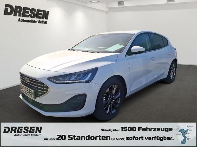 Weiss Gebraucht 2024 Ford Focus Titanium Limousine | 19.150 € (Superpreis) - Bild 1/4