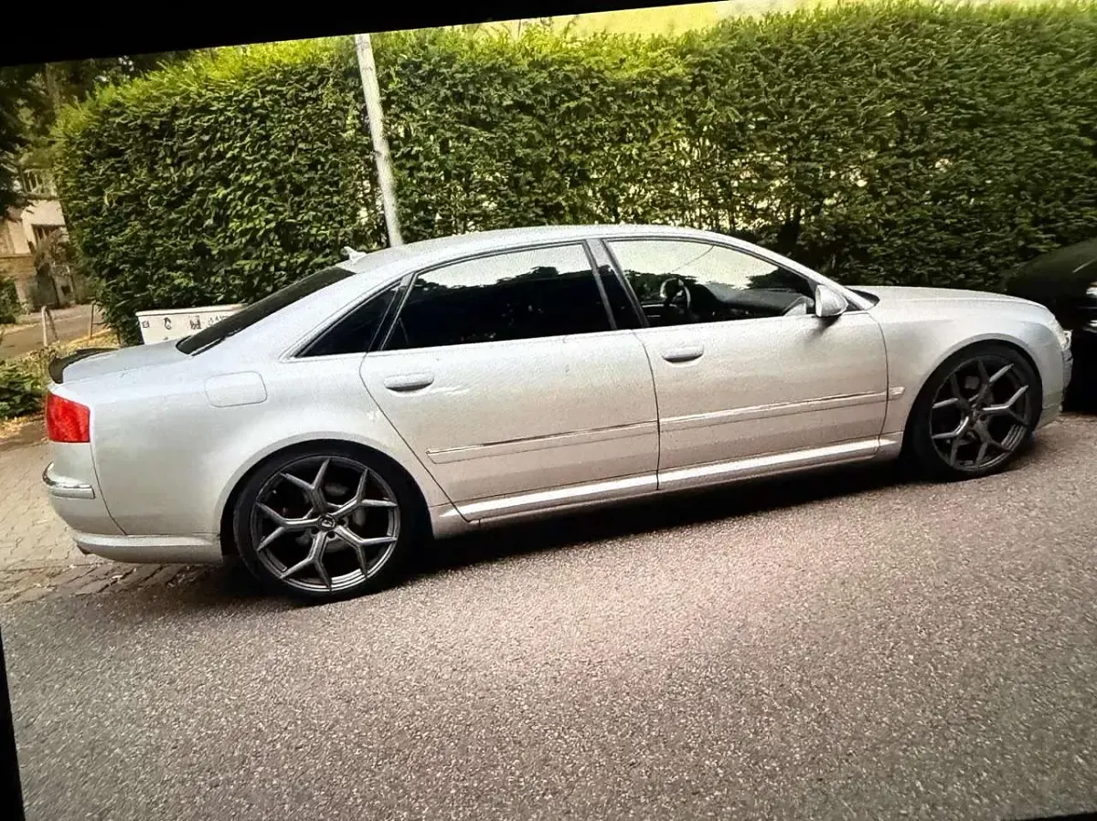 Gebraucht Audi A8L 334 PS (245 kW) 2005 Silber Limousine