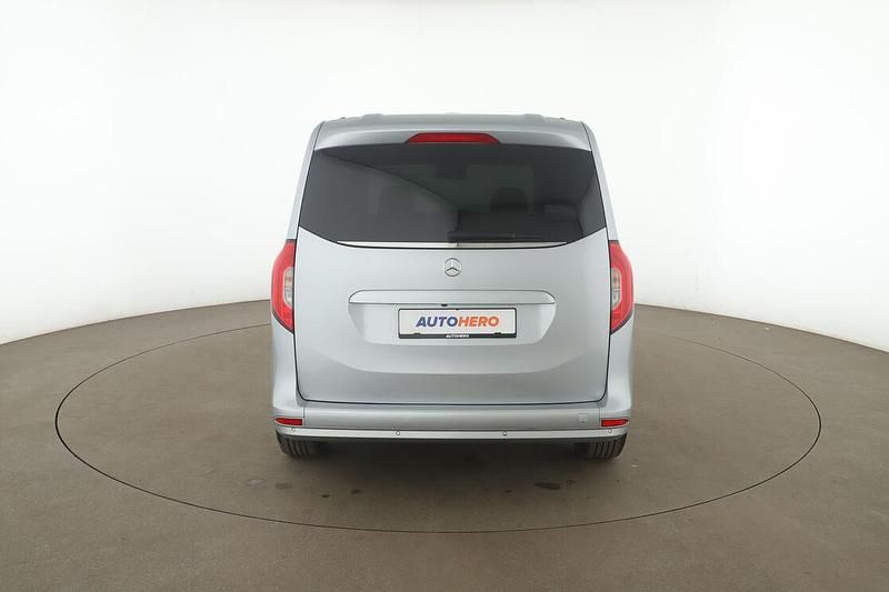 Gebraucht Mercedes T180 Progressive 2022 Grau Van / Kleinbus