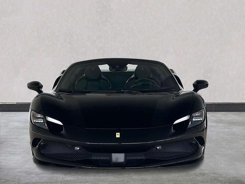 Gebraucht Ferrari 296 829 PS (609 kW) 2024 Schwarz Cabrio