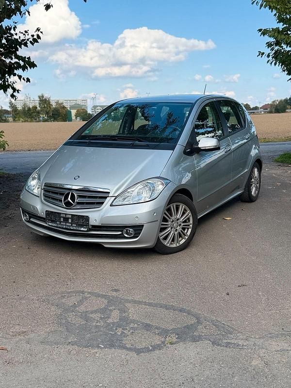 Silber Gebraucht 2010 Mercedes A200 Kombi | 7.000 € (Teuer) - Bild 1/4