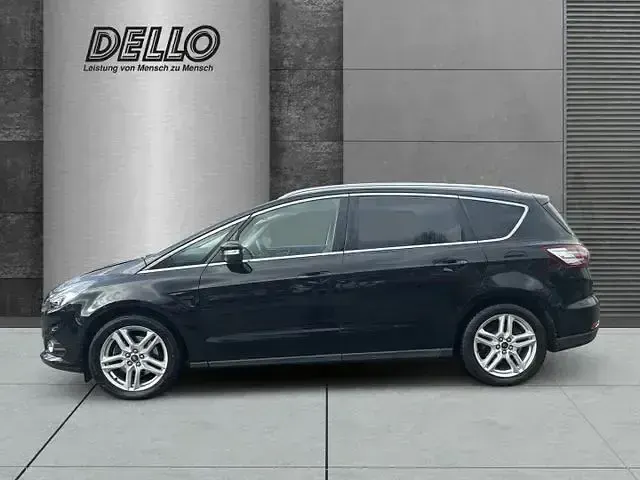 Gebraucht Ford S-MAX Titanium 241 PS (177 kW) 2018 Iridiumschwarz metallic Van / Kleinbus