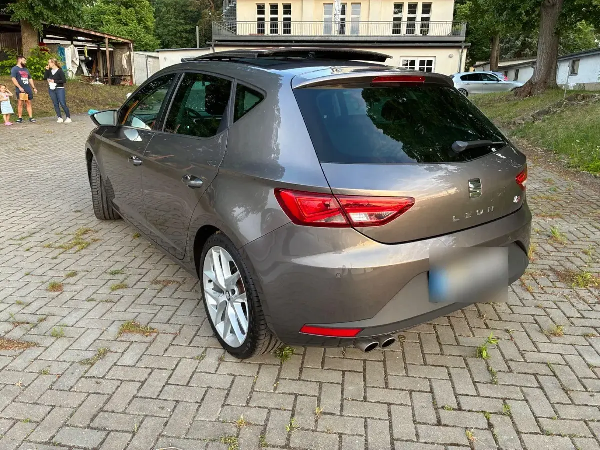 Gebraucht Seat Leon FR 179 PS (131 kW) 2014 Grau Limousine