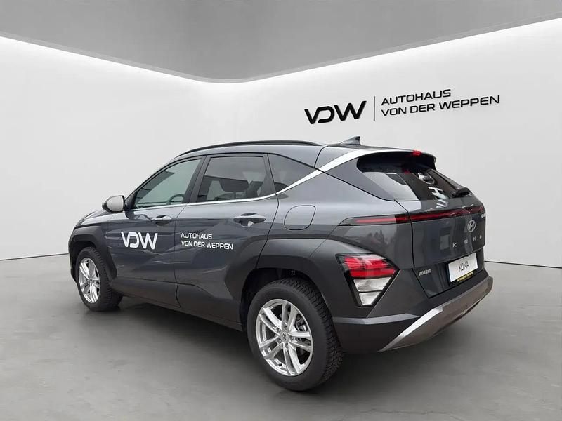 Gebraucht Hyundai Kona Trend 102 PS (75 kW) 2025 Grau SUV